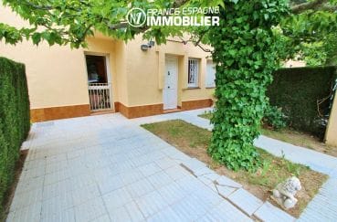 maison a vendre espagne, ref.2824, accès marina, jardin et piscine communautaire