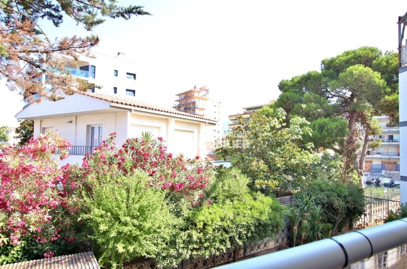 appartement a vendre costa brava, 3 pièces 55 m², très belle vue du balcon, arboré et fleurie