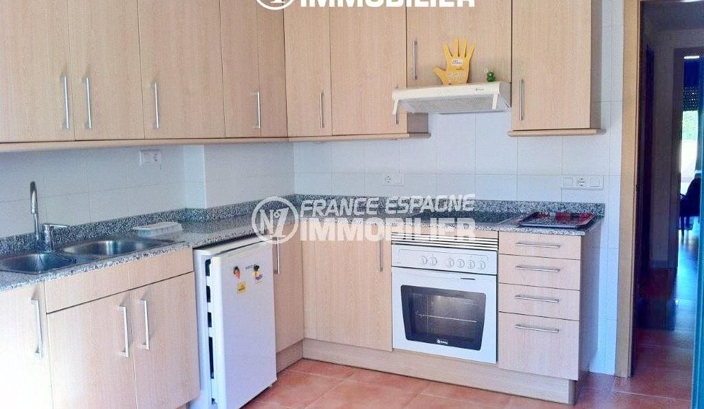 house for sale spain seaside, ref.1970, fully equipped kitchen