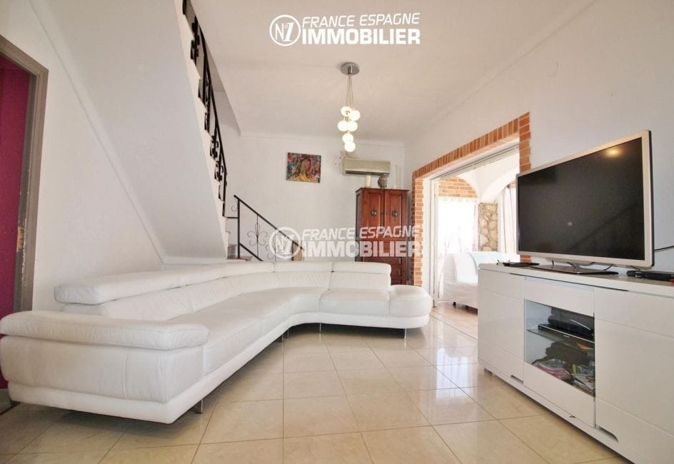 achat maison espagne costa brava, 4 pièces 150 m², séjour avec terrasse et solarium