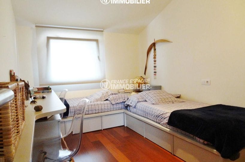 vente immobilière costa brava: villa ref.2482, première chambre avec 2 lits simples