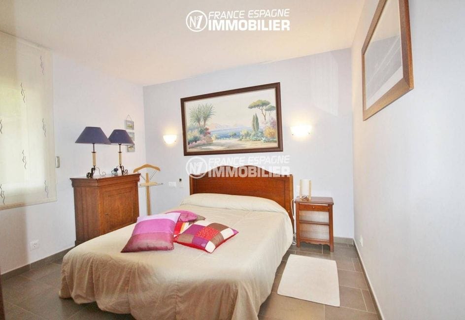 immo center rosas: villa ref.1031, troisième chambre avec lit double et rangements