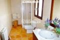 achat costa brava: villa ref.936, salle d'eau avec cabine de douche, vasque et wc