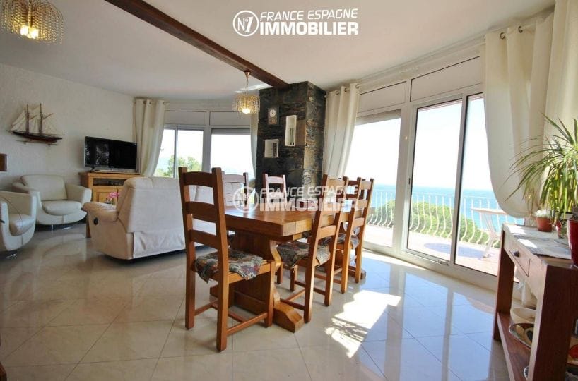 costa brava immobilier: villa ref.3399, salon / salle à manger avec accès terrasse