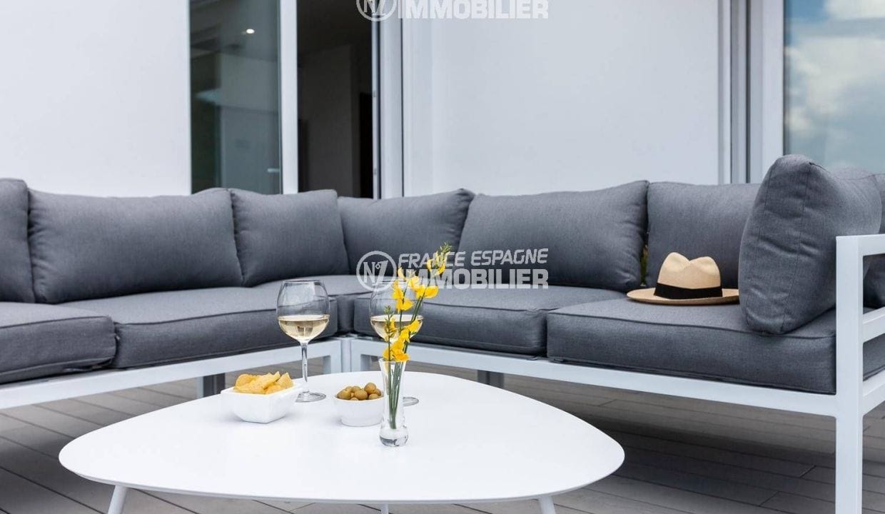 real estate agency roses: villa ref.3433, summer living room on the terrace