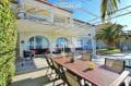 vente immobilier costa brava: villa ref.3481, grande terrasse avec coin détente et repas