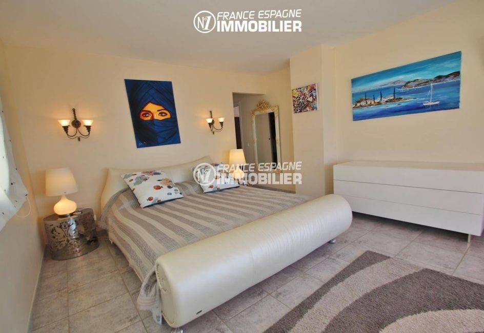 agences immobilieres rosas: appartement 165 m², troisième chambre lit double avec rangements
