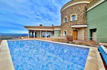 Casa en venda Espanya, ref.2364, vistes al mar, piscina i garatge + apartament independent