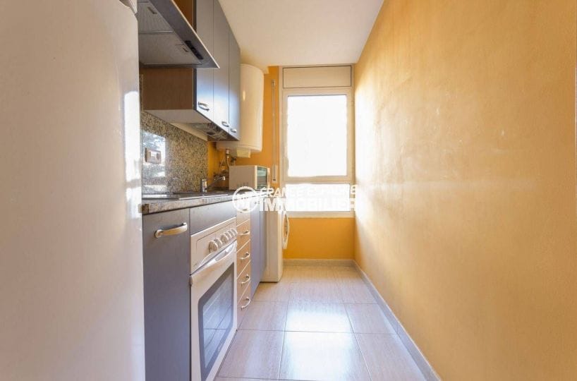 llança: appartement 43 m², cuisine indépendante équipée et fonctionnelle