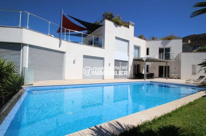 agence immobilière costa brava: villa 476 m², aperçu de la piscine de 11 m x 5 m