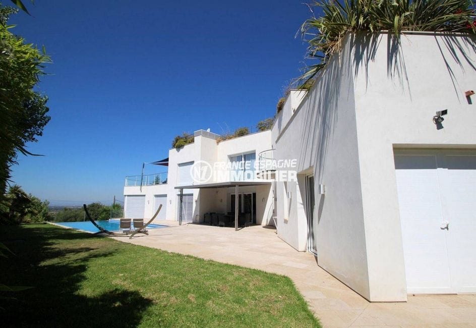 agence immobiliere costa brava espagne: villa palau, terrain 972 m² avec terrasses et coin détente