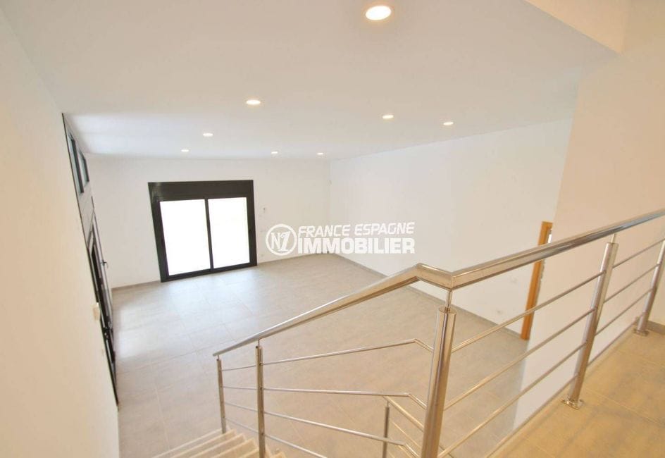 acheter a empuriabrava: villa 234 m², aperçu des escaliers vue sur le salon / séjour