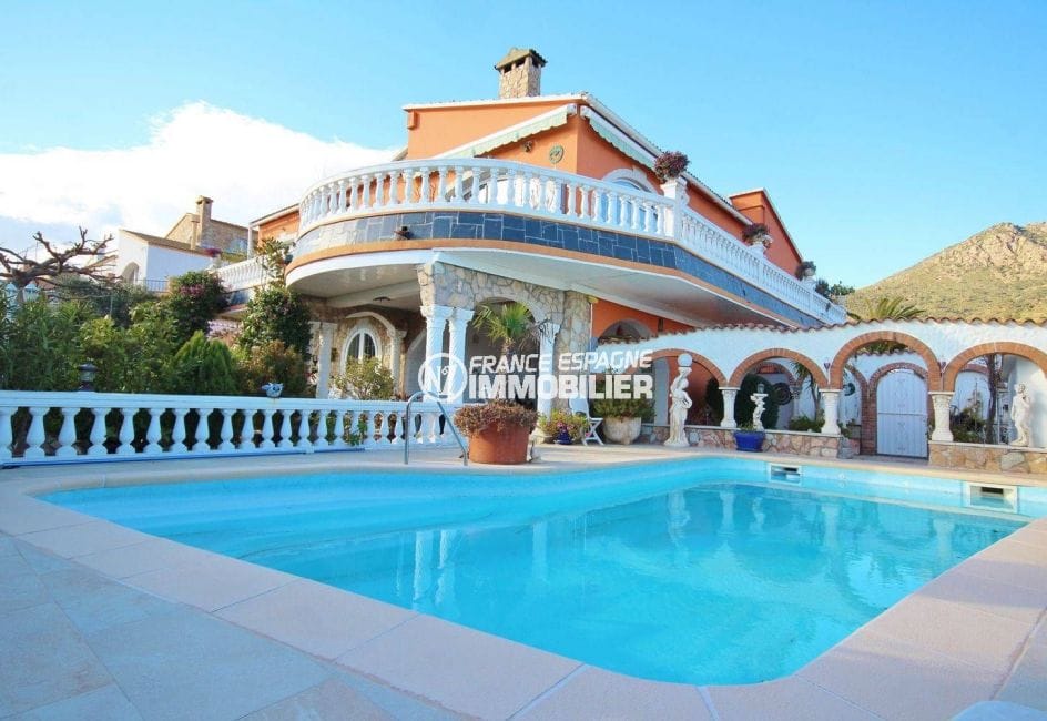 immobilier costa brava: villa ref.3616, avec appartement indépendant, piscine, parking cour