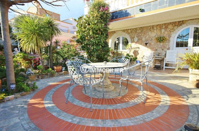 agence immobiliere roses espagne: villa ref.3616, vue sur la terrasse, espace détente