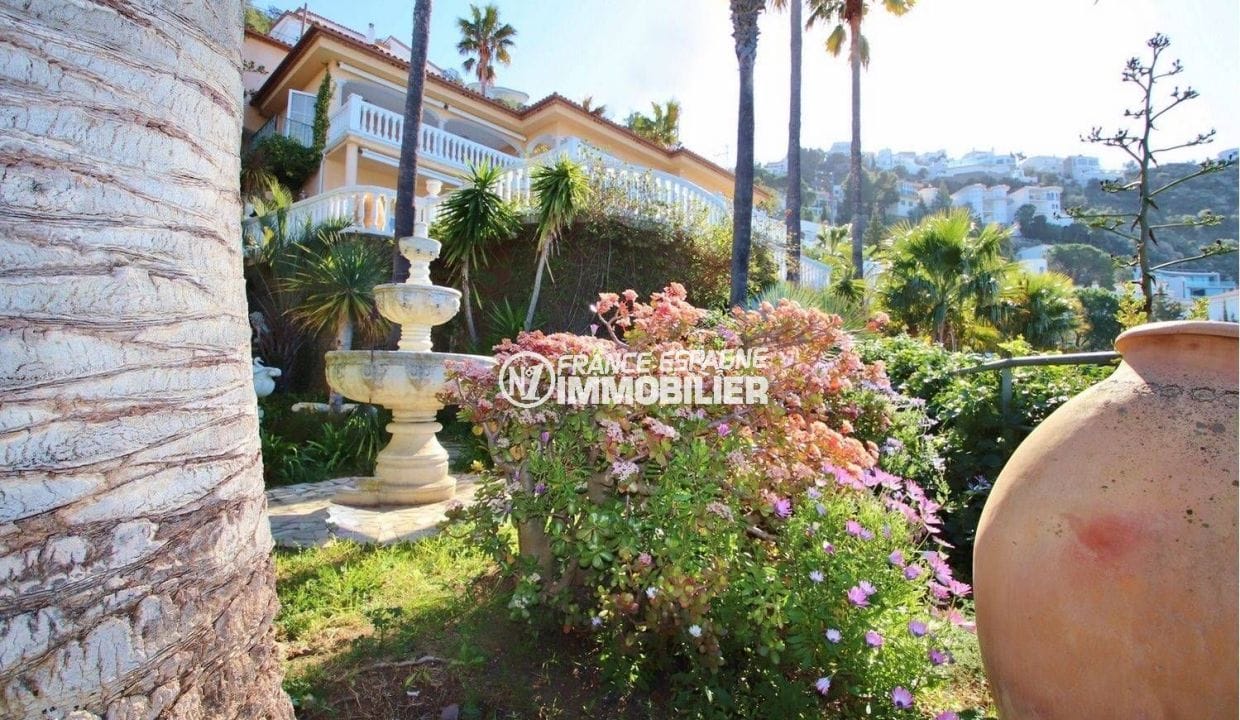house for sale rosas, ref.3614, perspective view from the garden to the top of puig rom