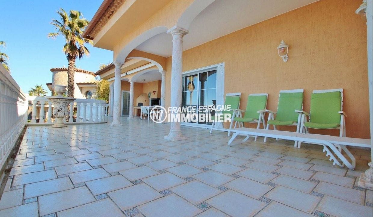 house for sale rosas, ref.3614, large terrace with BBQ area / summer kitchen
