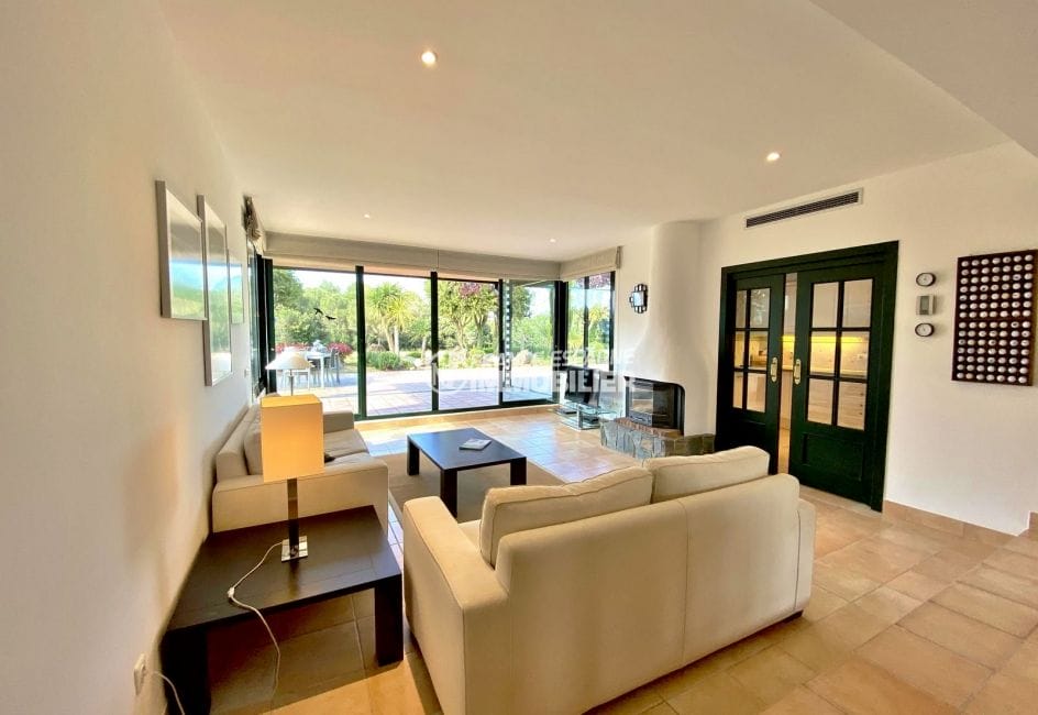 achat maison costa brava bord de mer, 187 m² avec terrasse, salon avec climatisation