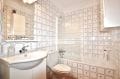 immobilier espagne pas cher: villa ref.3648, salle de bains avec wc, vasques et rangements