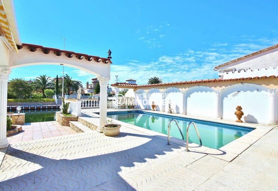 agence immobilière empuriabrava, N1 France Espagne vend villa 216 m², piscine & amarre