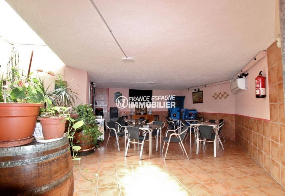 agence rosas: commerce de 80 m² sur 2 étages à santa margarita, rénové et climatisé