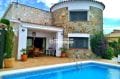 immo rosas: villa 292 m², avec terrain de 700 m² avec piscine vue canal