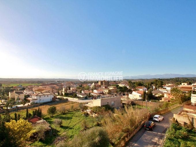real estate agency costa brava: apartment ref.3823, duplex with parking and cellar