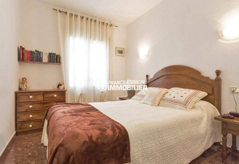 agence immobiliere empuriabrava espagne: villa ref.3828, seconde chambre avec lit double