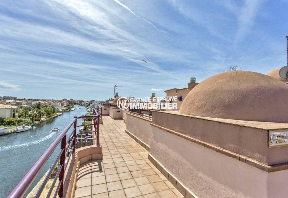 Immobiliària Costa Brava Espanya: apartament ref .3829, magnífica vista del canal des de la terrassa