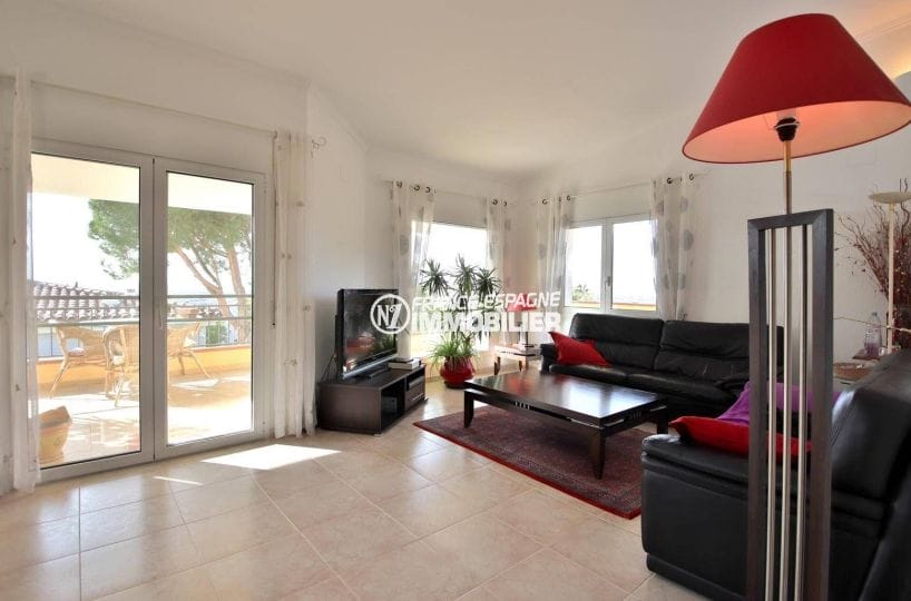 vente immobilier costa brava: villa ref.3847, salon avec accès à la terrasse