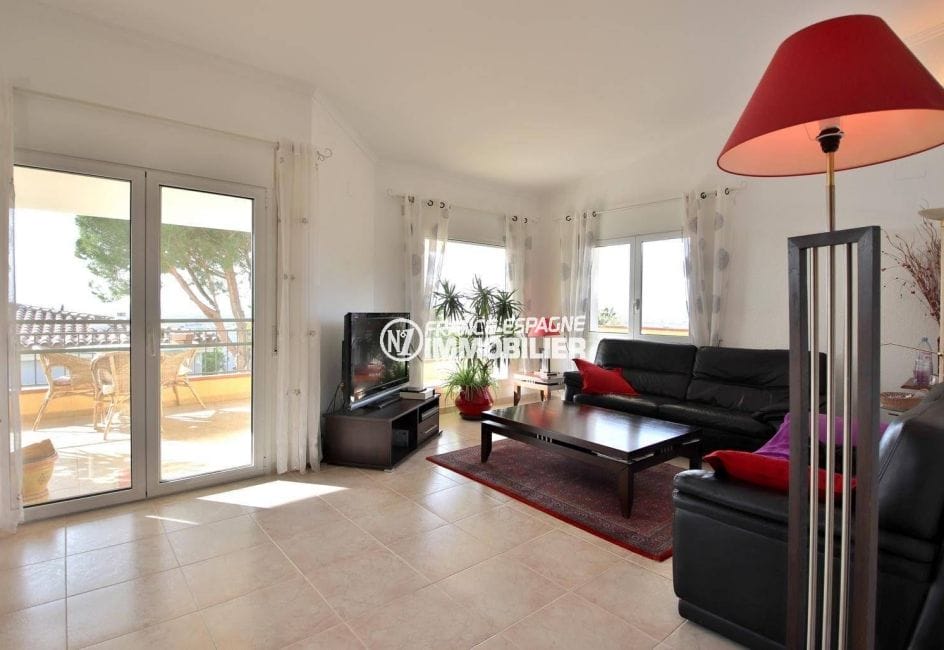 vente immobilier costa brava: villa ref.3847, salon avec accès à la terrasse