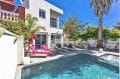 agence immobiliere costa brava: villa 150 m², piscine avec jacuzzi de 8 m x 4 m