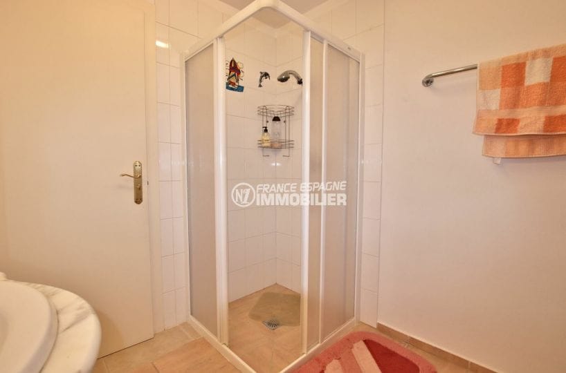 costa brava maison a vendre, ref.3930, seconde salle d'eau avec douche