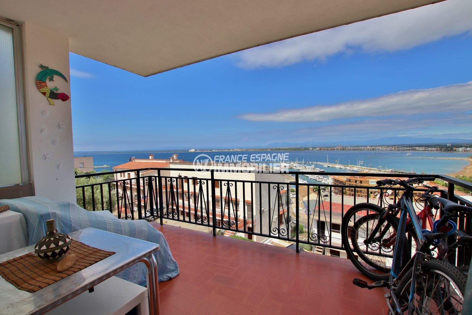 appartement a vendre rosas, 87 m², aperçu de la terrasse de 10 m² belle vue mer