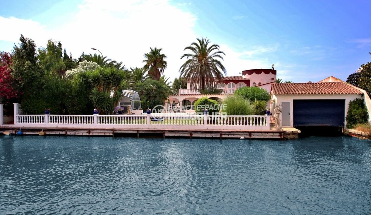 maison a vendre empuria brava, villa avec amarre grand canal, appartement indépendant