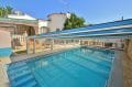 maison a vendre espagne costa brava: villa plain-pied avec piscine couverte et garage, proche plage