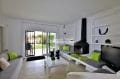 immo empuriabrava: villa 94 m², salon / séjour lumineux avec cheminée accès jardin