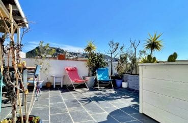 immo roses: villa avec terrasse solarium, plage et commerces à 200 m