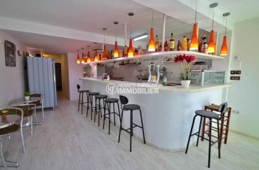 agence immo empuriabrava: commerce bar / restaurant avec terrasse véranda