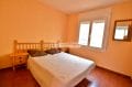 sale empuriabrava: apartment 46 m², bedroom, window with roller shutter