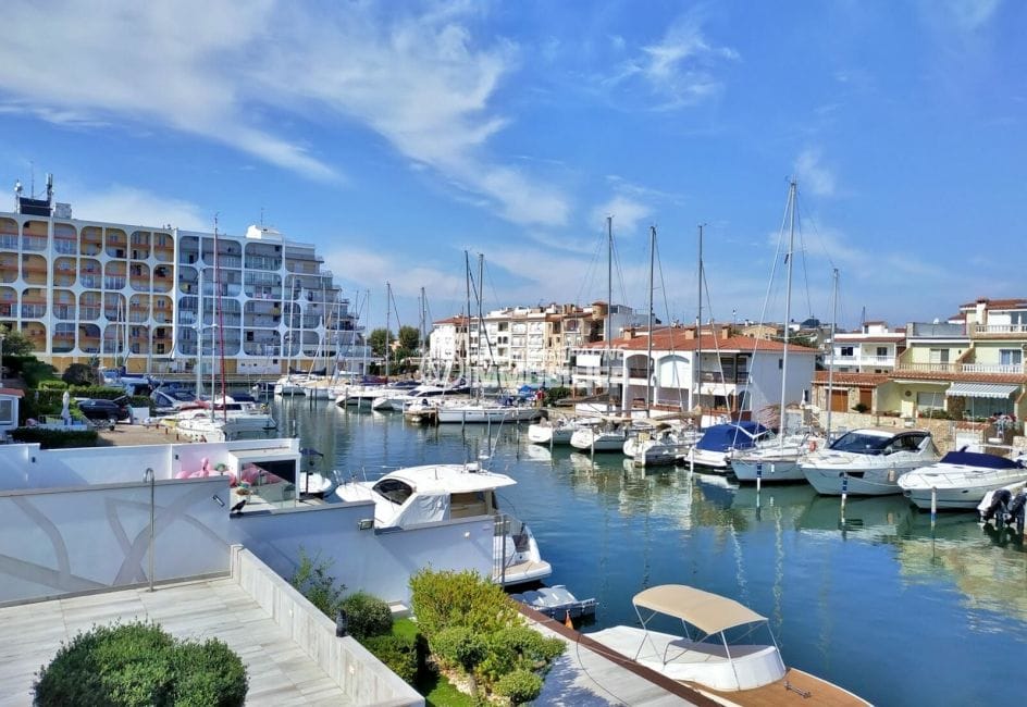vente immobiliere costa brava: villa 200 m² avec amarre, superbe vue sur la marina