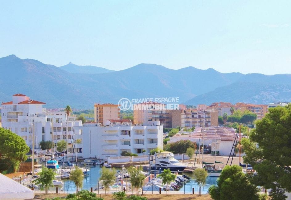 vente appartement rosas, 4 pièces 98 m², grande terrasse vue canal, piscine communautaire, proche plage