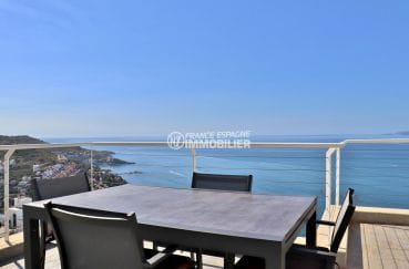 vente immobiliere rosas espagne: villa 255 m², terrasse solarium de 29 m², vue mer, proche plage et commerces