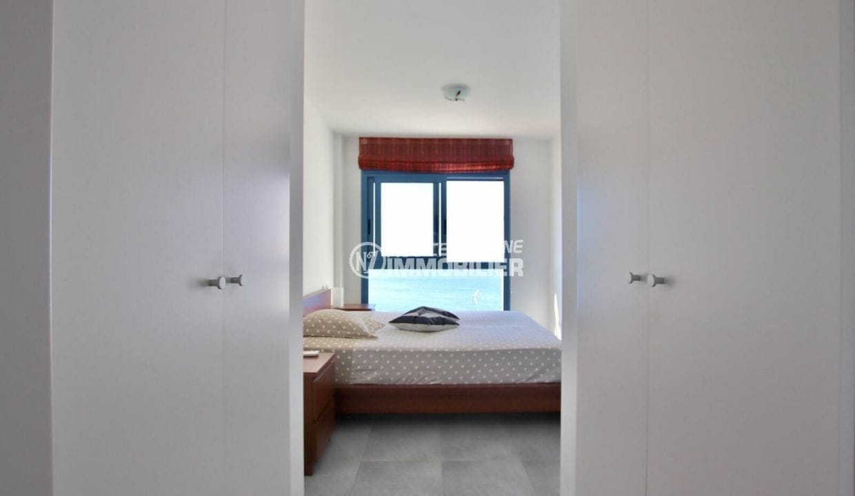 achat immobilier roses espagne: villa 255 m², chambre à coucher avec magnifique vue sur la mer