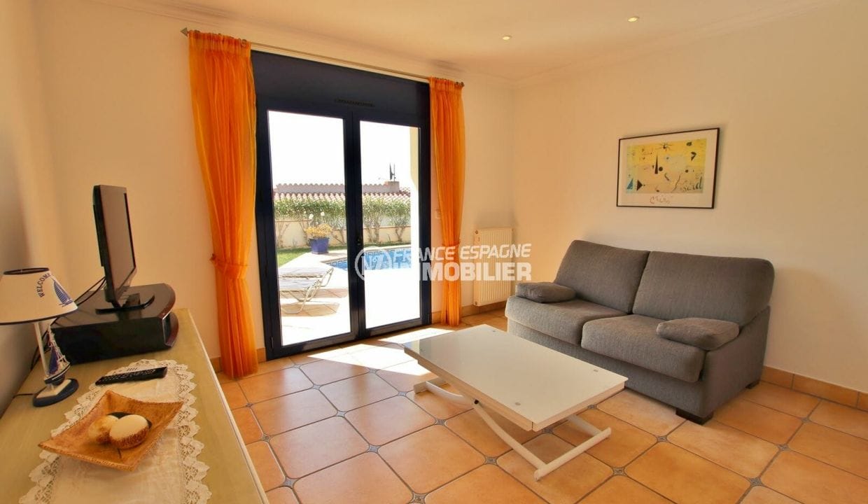 agence immobiliere costa brava: villa 5 pièces 215 m², appartement indépendant avec terrasse