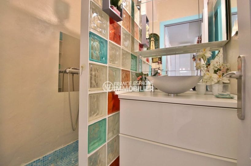 maison a vendre espagne bord de mer, 4 pièces 100 m², 2° salle d'eau avec douche