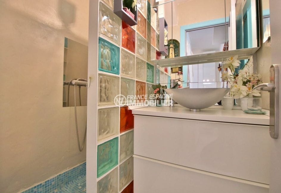 maison a vendre espagne bord de mer, 4 pièces 100 m², 2° salle d'eau avec douche