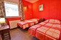 immocenter roses: villa 294 m² en 3 appartements avec piscine, chambre avec lit double et lit simple