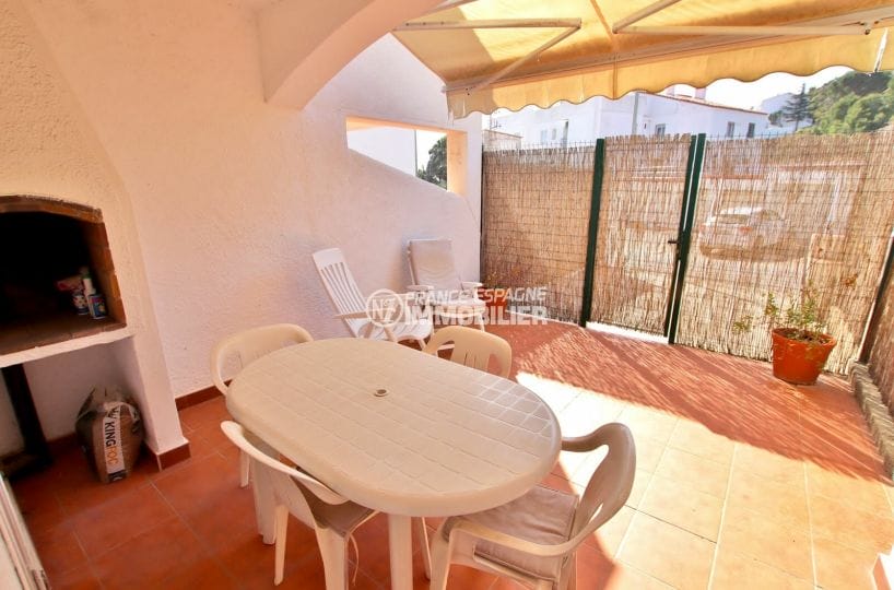 vente immobilier rosas espagne: villa 74 m² avec 2 chambres, terrasse avec barbecue