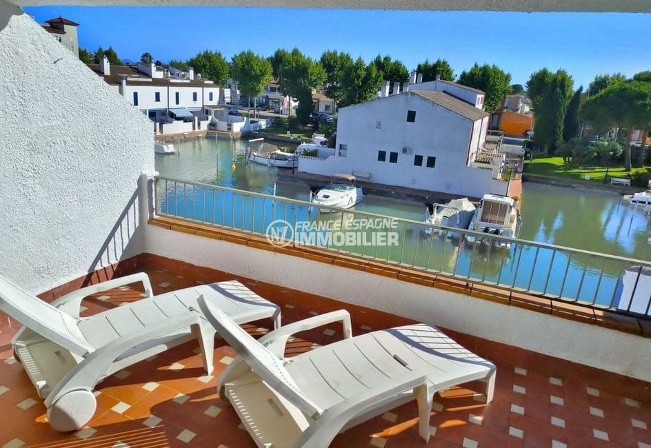 maison a vendre empuriabrava, 132 m² , terrasse avec accès direct canal, amarre 8,3 m, proche plage