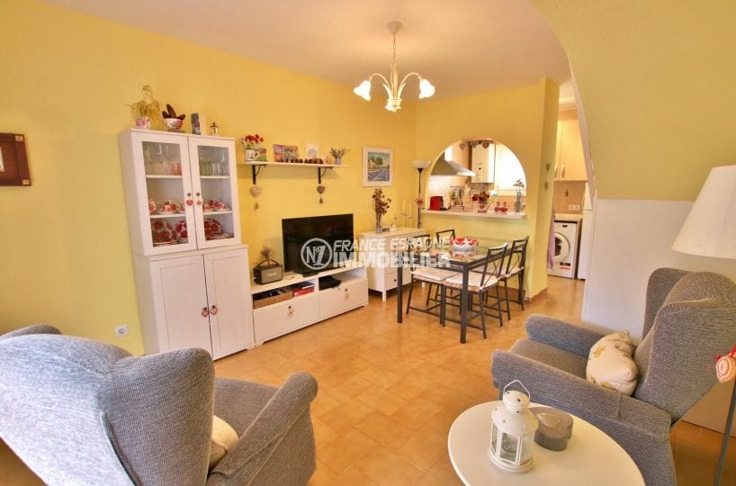 achat maison costa brava, 74 m² avec 2 chambres, salon / séjour avec cuisine américaine